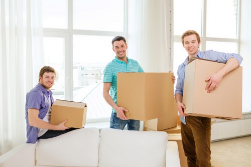 Flexible house removals service in Shoreditch with boxes and storage options
