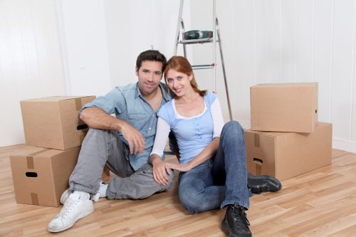 Careful packing and wrapping of household items for a Shoreditch removal service
