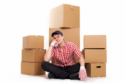 Home move packed for removal truck hire in Shoreditch